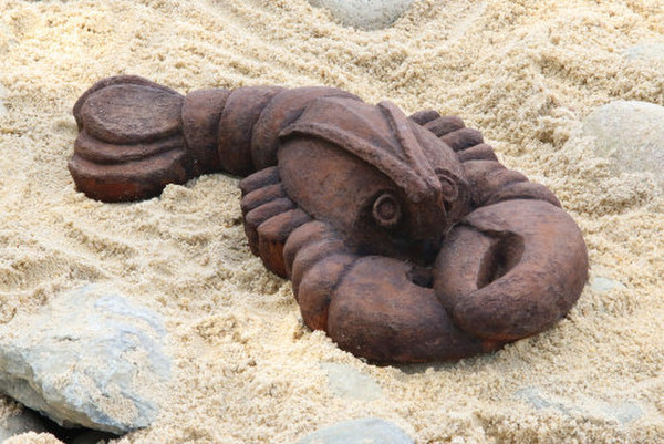 Get Cracking Lobster Sculpture Outdoor Garden Decoration Stone